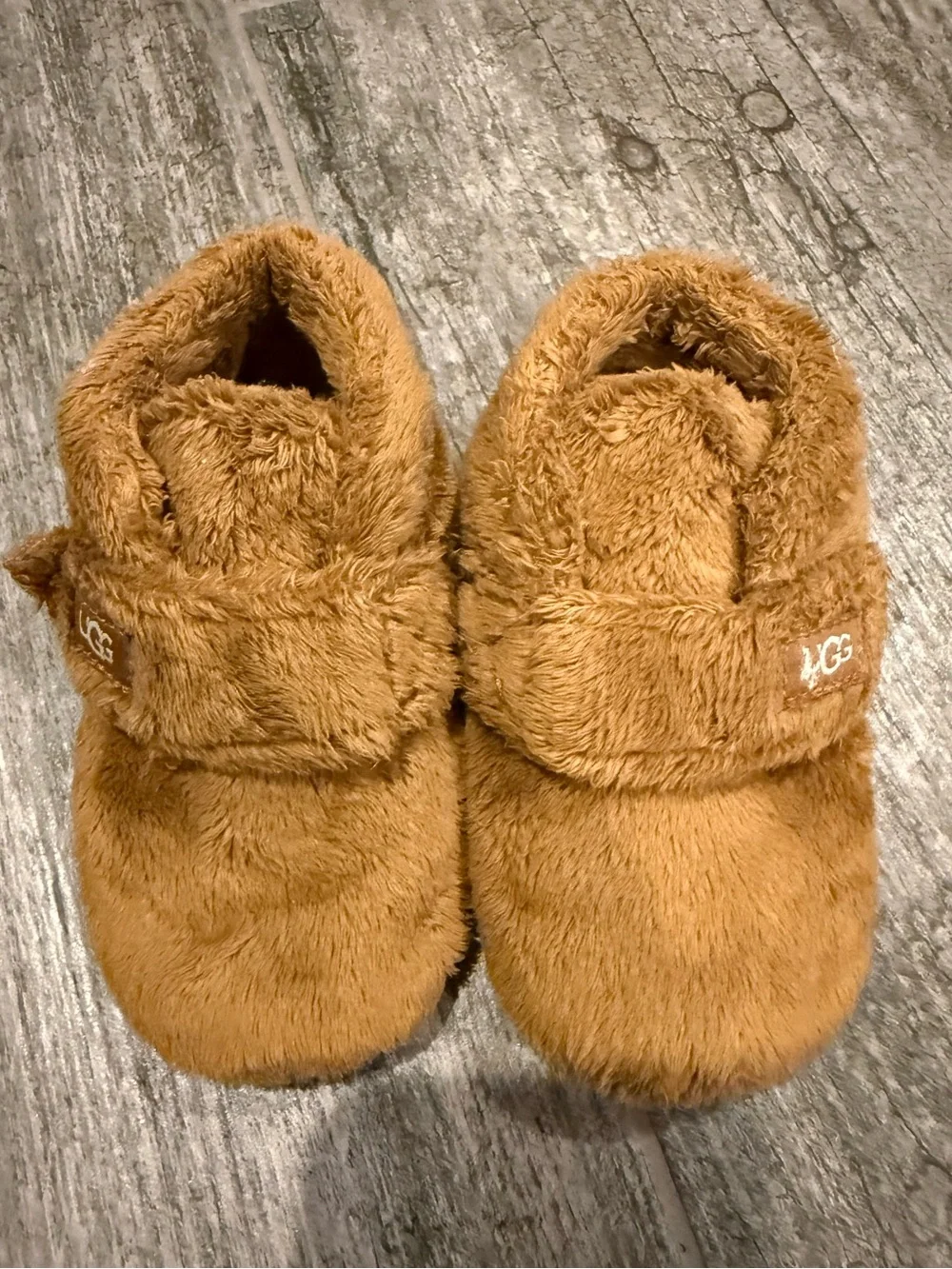 UGG Baby Bixbee Booties in Chestnut - Size 4/5